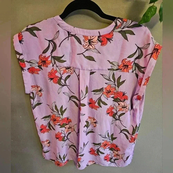 Worthington Floral Sleeveless Blouse Women (L) - Picture 2 of 3